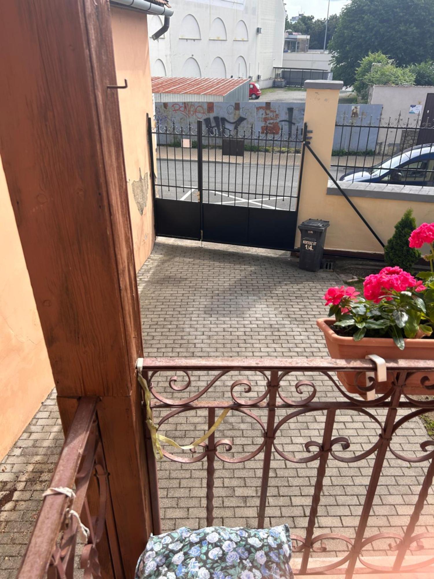 Balazs Apartman Эгер Номер фото